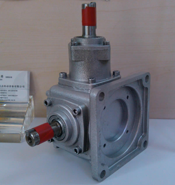 T2轉向箱側面圖