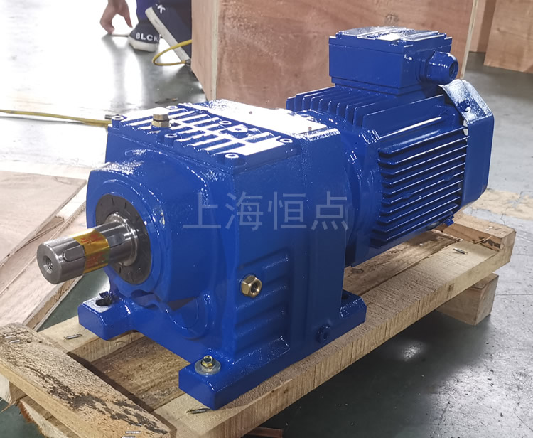 R47系列減速機配電機，藍色油漆實物照片