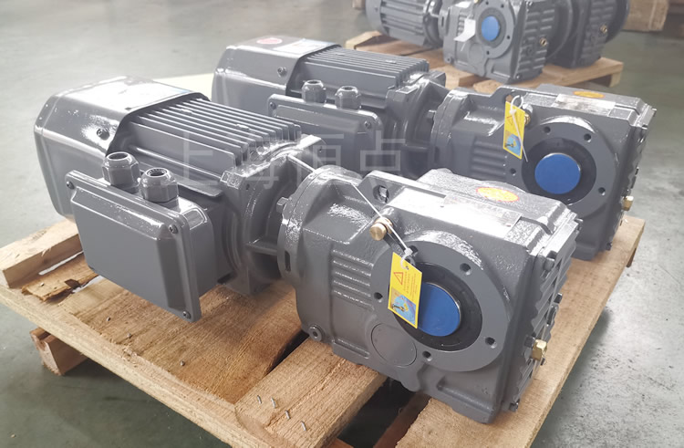 KA37系列減速機通孔輸出，配電機實物圖