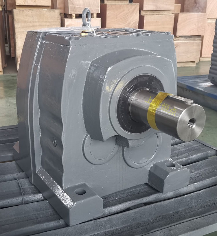 R137減速機 輸入圓法蘭端蓋 可配國标接口電機 實物圖